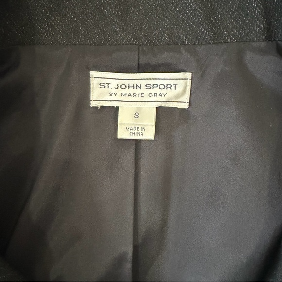 St. John Sport Cream Leather Jacket Black Detail Size Small - Picture 11 of 14